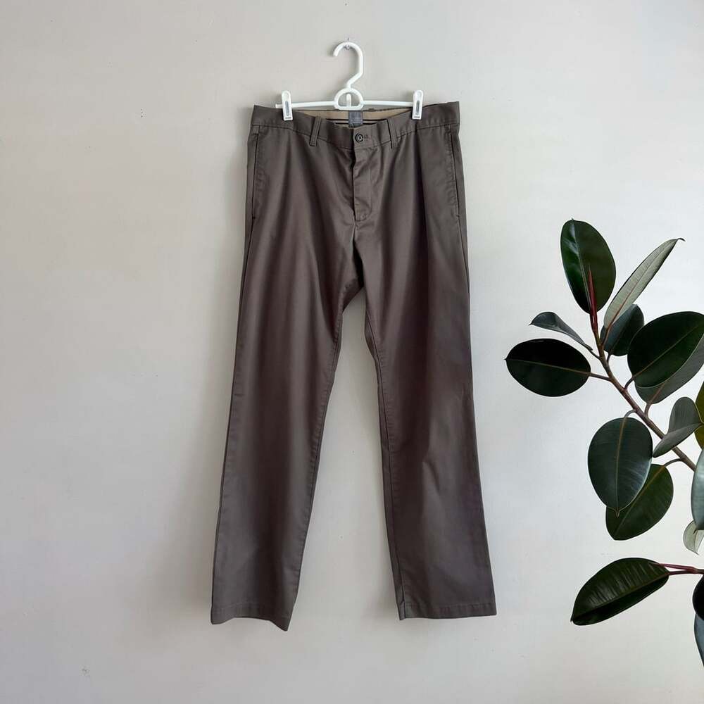Gap Khakis Classic Straight Fit Chino Pants 34x34 Taupe